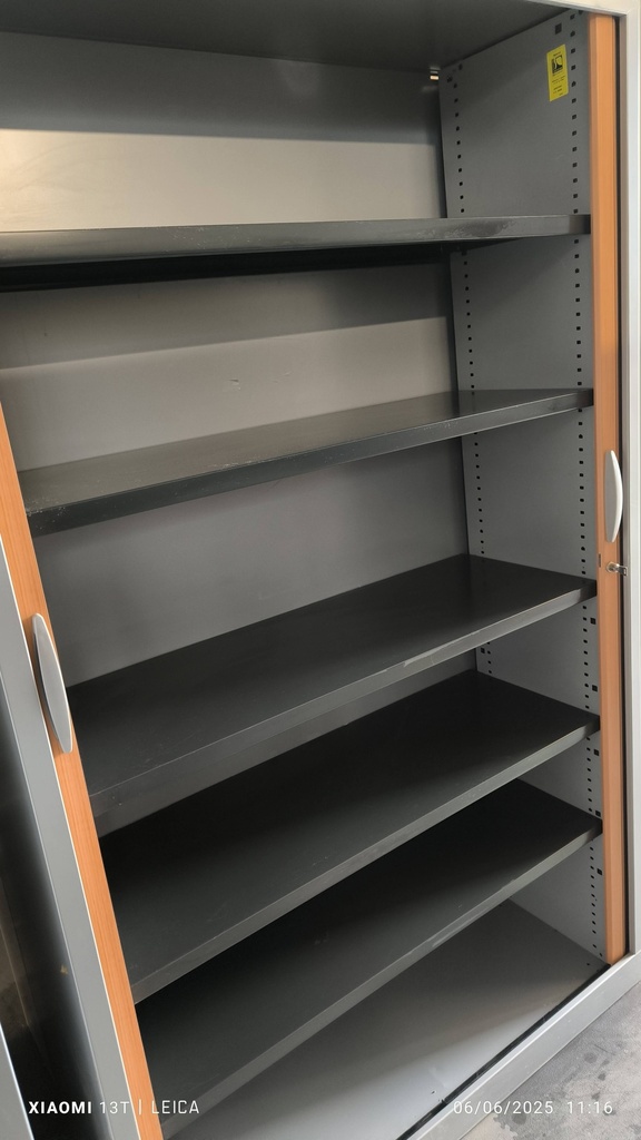 Armoire métallique 369 à rideaux