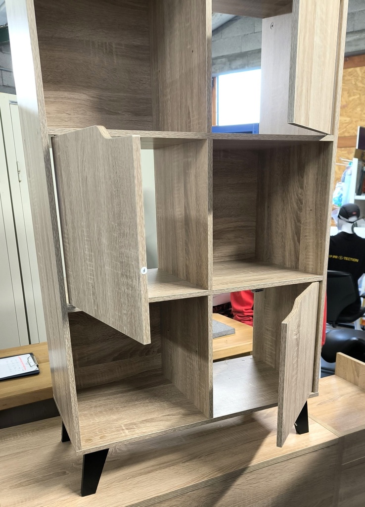 Meuble 6 cases / 3 portes