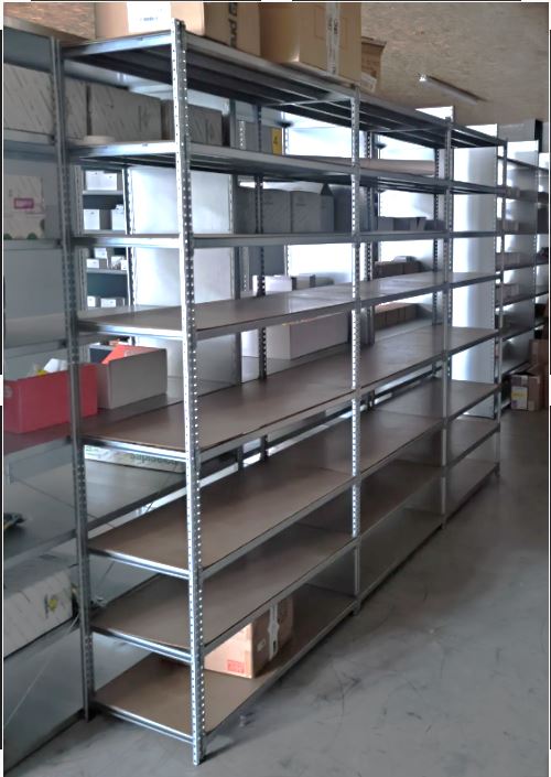 Racks/étagères 3.60x50x220cm (lxpxh)