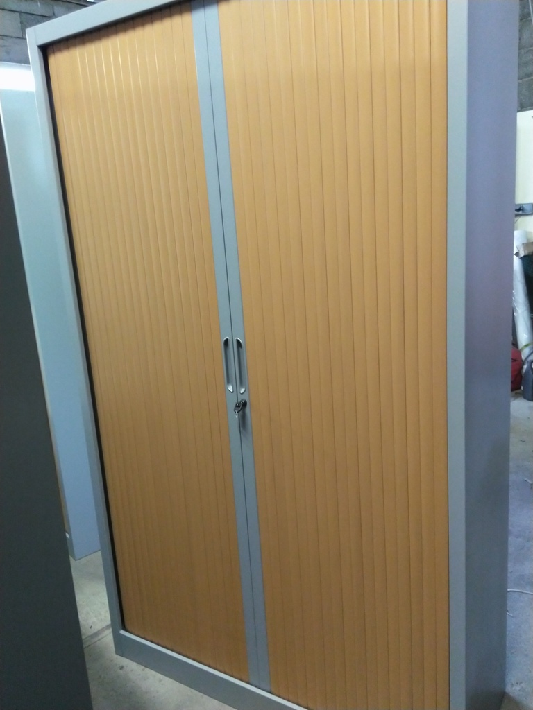 Armoire métallique 424 à rideaux
