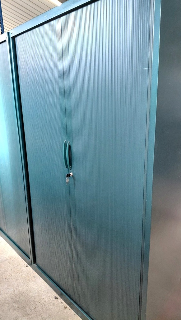 Armoire vestiaires 445 à rideaux