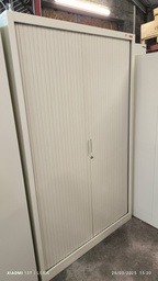 [Couloir] Armoire métallique 373 à rideaux